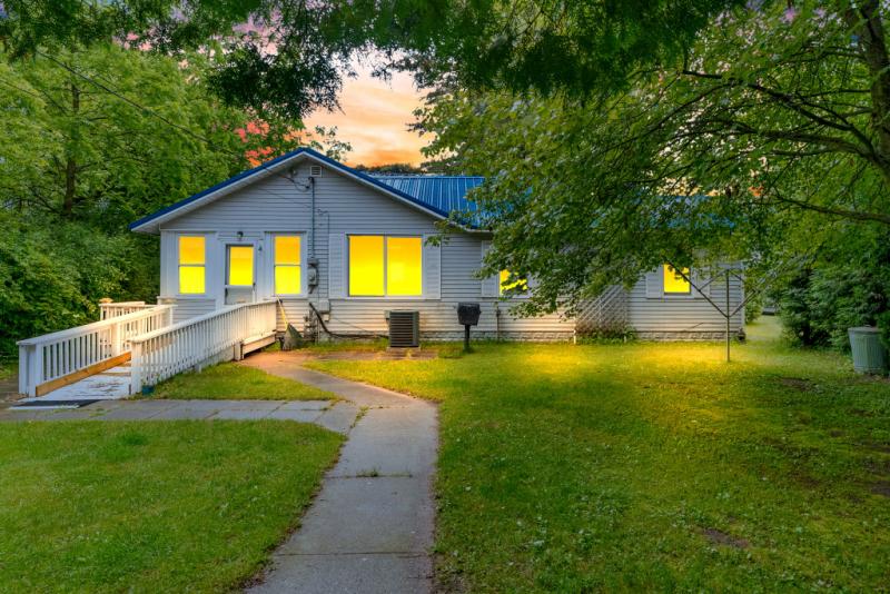 Rental 201414 Main Image