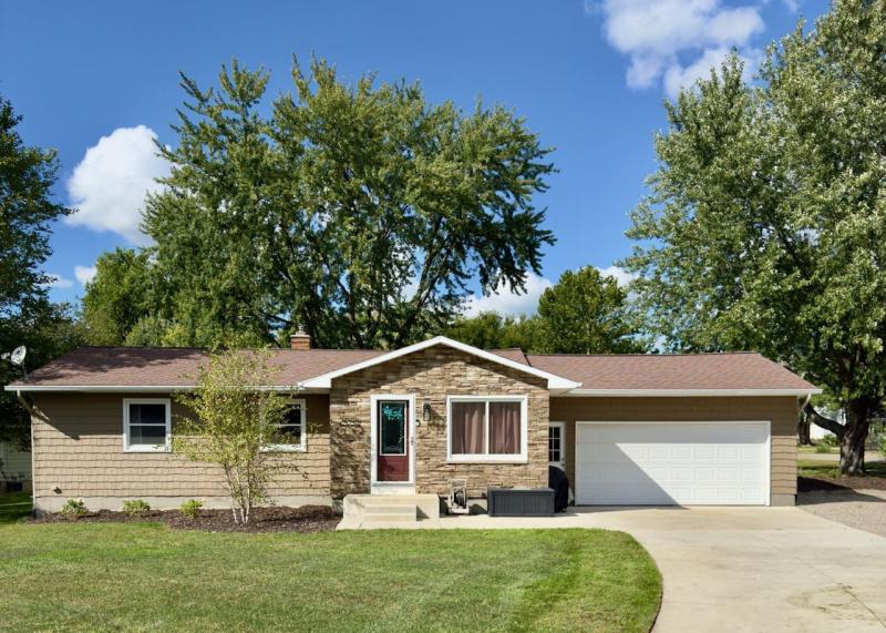 Rental 202144 Main Image