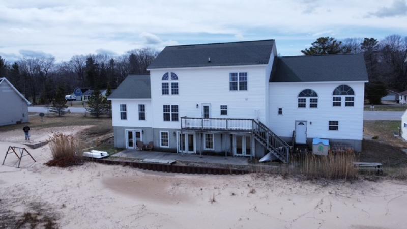 Rental 203191 Main Image