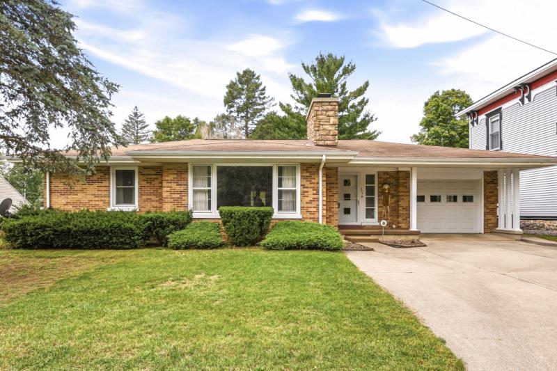 Rental 204799 Main Image